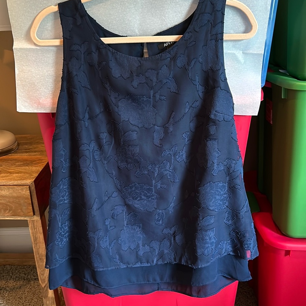 Women’s APT9 Beautiful Top